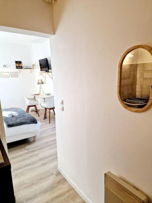 "Le Bisontin", Studio Cosy Au Calme, Proche De La Gare Besancon Luaran gambar